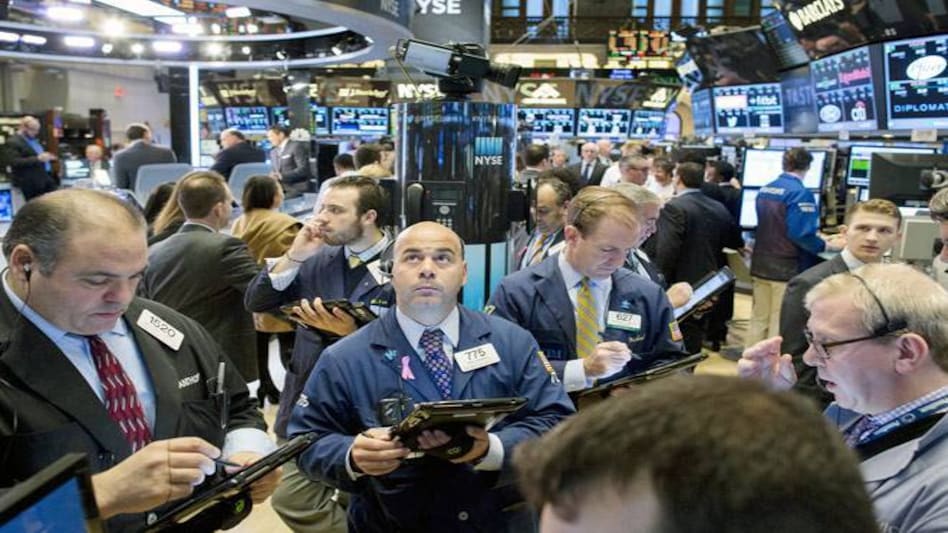 The three major indexes fell sharply in the final hours of trading on Thursday The three major indexes fell sharply in the final hours of trading on Thursday