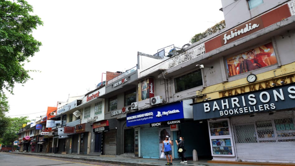 Sawant added that weekly markets, public transport, casinos, hotels, and pubs will remain closed during this lockdown (Image: K Asif/India Today) Sawant added that weekly markets, public transport, casinos, hotels, and pubs will remain closed during this lockdown (Image: K Asif/India Today)