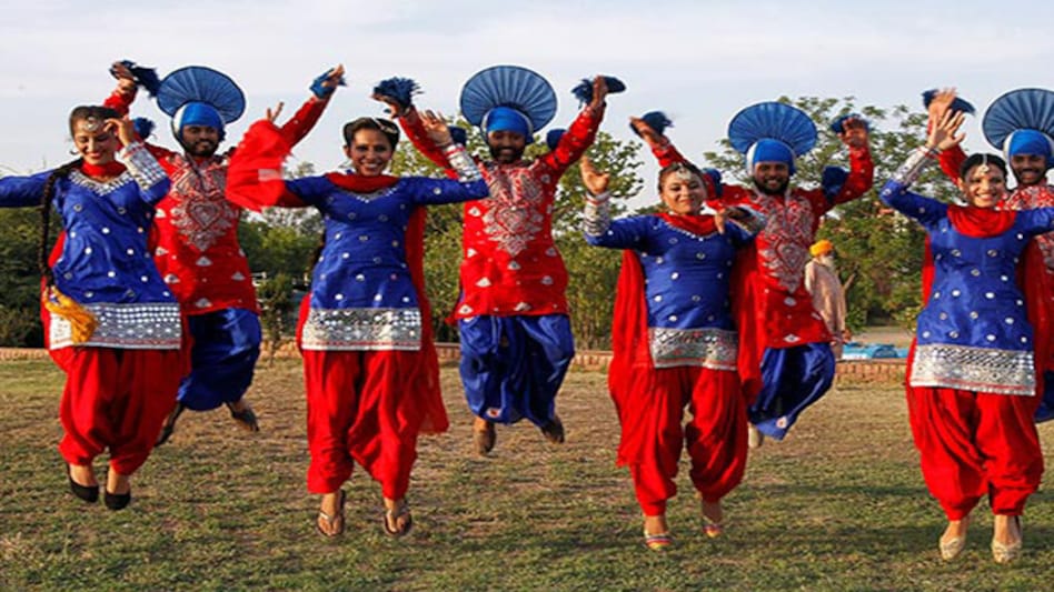 Baisakhi 2021: Wishes, Best Messages, Whatsapp, Facebook and Instagram status, images, top quotes, greetings to share with your family and loved ones Baisakhi 2021: Wishes, Best Messages, Whatsapp, Facebook and Instagram status, images, top quotes, greetings to share with your family and loved ones