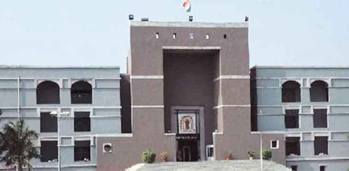 The chief justice of the Gujarat High Court informed the registry to put the state government, its health department as well as the central government parties in the fresh PIL The chief justice of the Gujarat High Court informed the registry to put the state government, its health department as well as the central government parties in the fresh PIL