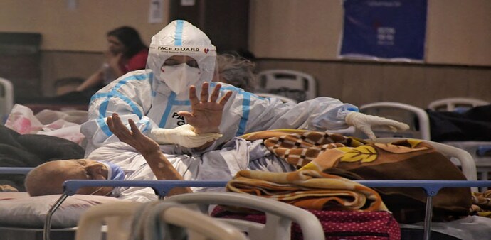 India reports nearly 3 lakh new coronavirus cases India reports nearly 3 lakh new coronavirus cases