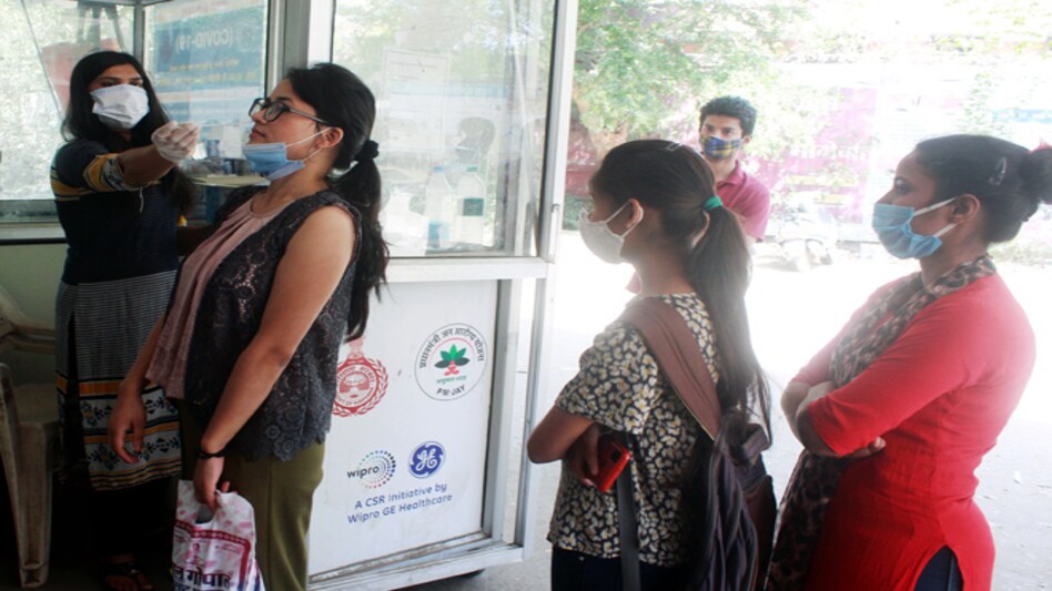 Coronavirus cases in India: 1.52 lakh cases in 24 hours Coronavirus cases in India: 1.52 lakh cases in 24 hours