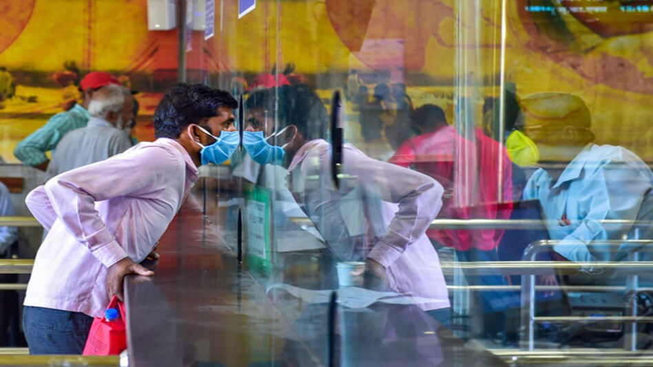 Private coronavirus vaccination centres shut till Monday in Mumbai Private coronavirus vaccination centres shut till Monday in Mumbai