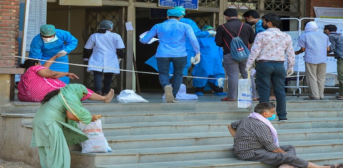 At the moment, India's death toll due to coronavirus has increased to 1,65,547 At the moment, India's death toll due to coronavirus has increased to 1,65,547