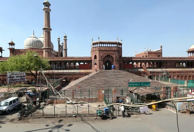 Jama Masjid in Delhi wearing a deserted look during the weekend lockdown in Delhi | PTI image Jama Masjid in Delhi wearing a deserted look during the weekend lockdown in Delhi | PTI image