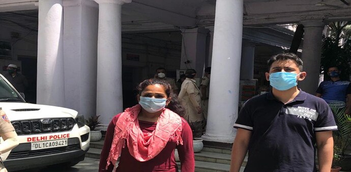 Both the husband and the wife identified as Pankaj and Abha were arrested by the Delhi Police (Image: ANI) Both the husband and the wife identified as Pankaj and Abha were arrested by the Delhi Police (Image: ANI)