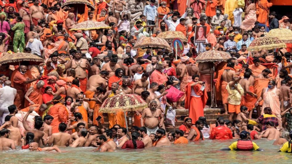 Massive crowds at the Kumbh Mela 2021 in Haridwar, Uttarakhand Massive crowds at the Kumbh Mela 2021 in Haridwar, Uttarakhand