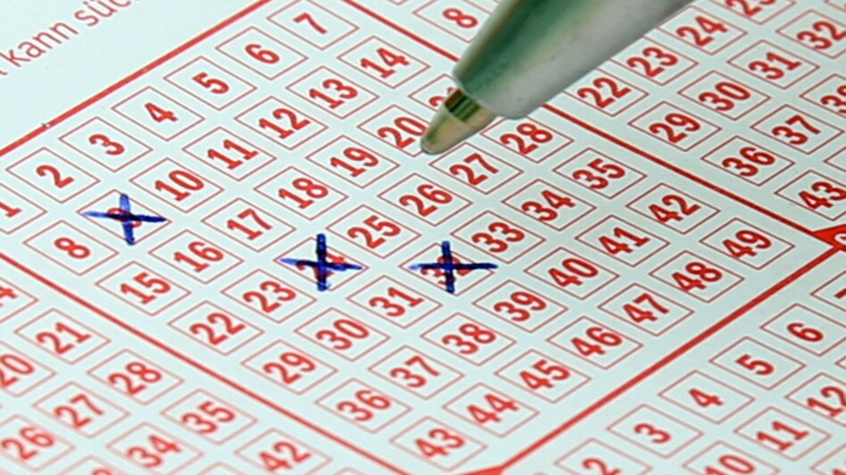 The first prize for the Win-Win W-611 lottery is Rs 75 lakh, while the second prize carries an amount of Rs 5 lakh, and the third prize is Rs 1 lakh. A consolation prize of Rs 8,000 is also there. A single lottery ticket is priced at Rs 30 The first prize for the Win-Win W-611 lottery is Rs 75 lakh, while the second prize carries an amount of Rs 5 lakh, and the third prize is Rs 1 lakh. A consolation prize of Rs 8,000 is also there. A single lottery ticket is priced at Rs 30