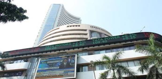 Mphasis is trading higher than 5 day, 20 day, 50 day, 100 day and 200 day moving averages. Mphasis is trading higher than 5 day, 20 day, 50 day, 100 day and 200 day moving averages.