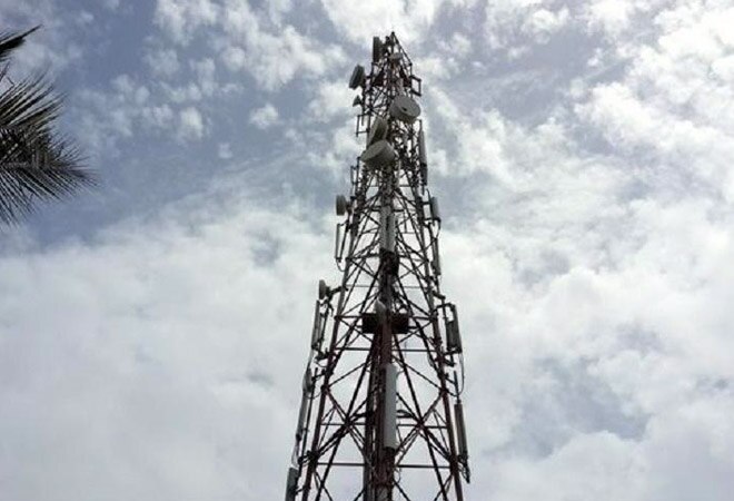 The report said there is an universe of 250-300 million active non-4G subscriber base, which will be on the radar of the telcos for conversion to 4G users in order to increase revenues The report said there is an universe of 250-300 million active non-4G subscriber base, which will be on the radar of the telcos for conversion to 4G users in order to increase revenues