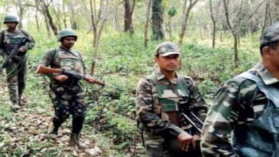 Twenty-two jawans were killed and 31 were injured in the Naxal attack in Chhattisgarh on April 3 Twenty-two jawans were killed and 31 were injured in the Naxal attack in Chhattisgarh on April 3