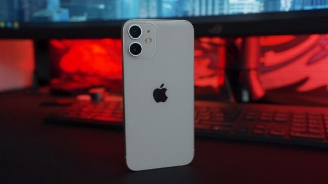 Apple likely to say bye bye to iPhone mini in 2022, focus on bigger iPhones
