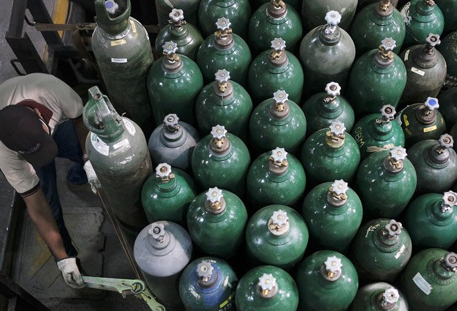 Ensure free movement of vehicles carrying medical oxygen: Centre to states