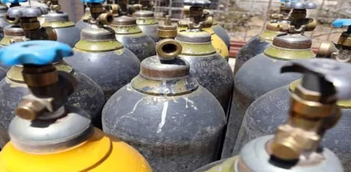 On Monday and Tuesday, around 240 MT and 365 MT of oxygen was supplied to Delhi against the requirement of 700 MT per day On Monday and Tuesday, around 240 MT and 365 MT of oxygen was supplied to Delhi against the requirement of 700 MT per day