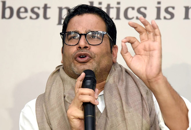 Prashant Kishor says that PM Modi is as popular as Mamata Banerjee in Bengal Prashant Kishor says that PM Modi is as popular as Mamata Banerjee in Bengal