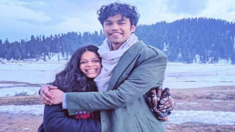 Babil Khan to make acting debut opposite Tripti Dimri in Anushka Sharma's Netflix film 'Qala' Babil Khan to make acting debut opposite Tripti Dimri in Anushka Sharma's Netflix film 'Qala'