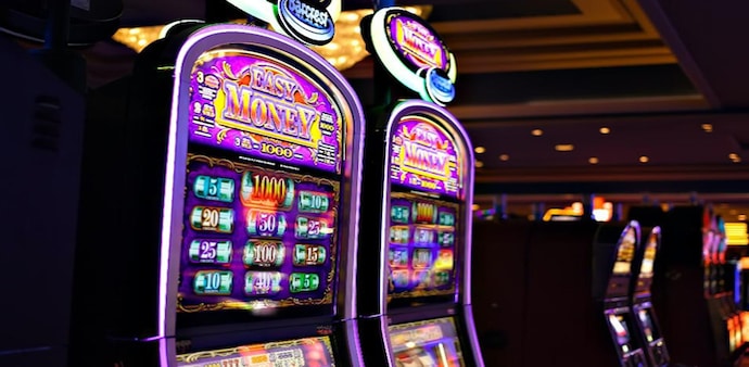 Participants of the Kolkata FF, which is a gambling game, will have to guess the correct numbers to win cash and/or other prizes Participants of the Kolkata FF, which is a gambling game, will have to guess the correct numbers to win cash and/or other prizes