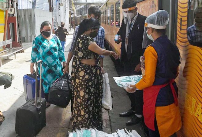 IRCTC suspends Tejas Express services amid surge in COVID-19 cases