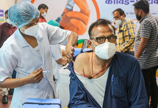 The Supreme Court also asked the Centre to apprise it of the modalities on distribution of oxygen as well as the vaccines to states and the monitoring mechanism The Supreme Court also asked the Centre to apprise it of the modalities on distribution of oxygen as well as the vaccines to states and the monitoring mechanism