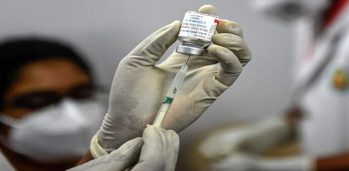 Beginning May 1, COVID-19 vaccination drive will start for all adults in India. (Photo: PTI) Beginning May 1, COVID-19 vaccination drive will start for all adults in India. (Photo: PTI)
