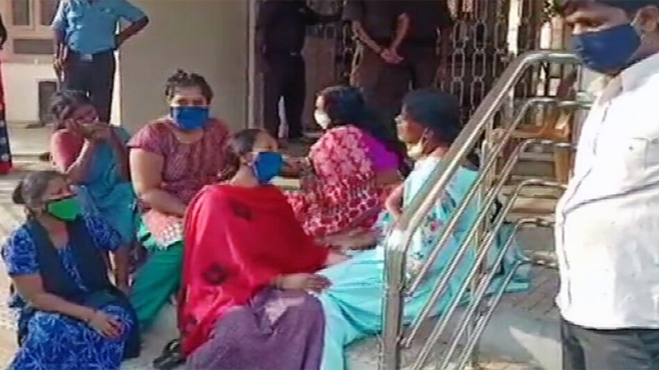 24 die at Karnataka's Chamarajanagar district hospital 24 die at Karnataka's Chamarajanagar district hospital