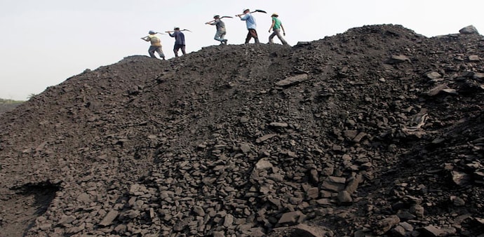 Lowest ranked districts in terms of mining ranked among the top 10 on the environment pillar Lowest ranked districts in terms of mining ranked among the top 10 on the environment pillar