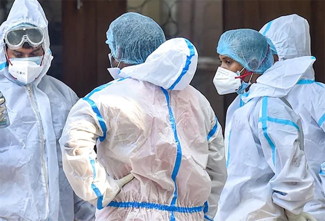 The US CDC has revised the modes of SARS-CoV-2 transmission in its guidelines on COVID-19 to include the possibility of the virus being airborne (Photo: PTI) The US CDC has revised the modes of SARS-CoV-2 transmission in its guidelines on COVID-19 to include the possibility of the virus being airborne (Photo: PTI)