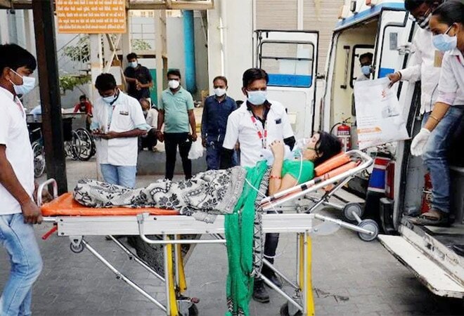 The Union Health Ministry said 11 states have over one lakh active COVID-19 cases, 17 have less than 50,000 cases, while eight have active cases between 50,000 and 100,000 The Union Health Ministry said 11 states have over one lakh active COVID-19 cases, 17 have less than 50,000 cases, while eight have active cases between 50,000 and 100,000