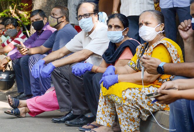 'You don't have enough vaccine': Delhi HC slams Centre over dialer tune urging people to vaccinate