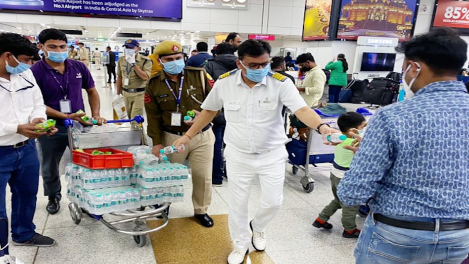 CBIC asks officers to clear pending customs refunds, drawback claims by May-end CBIC asks officers to clear pending customs refunds, drawback claims by May-end