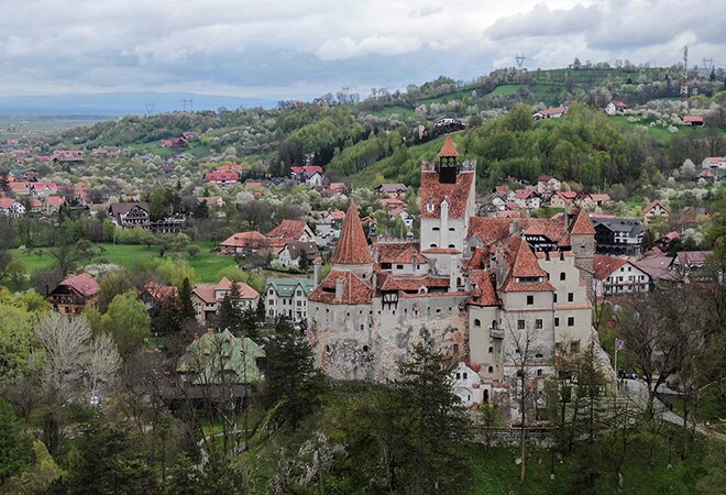 Dracula's Castle in Romania lures visitors with free COVID-19 vaccinations