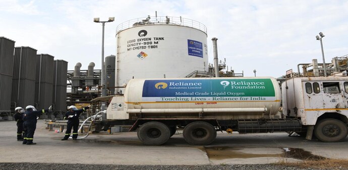In April 2021, RIL supplied over 15,000 MT of medical grade liquid oxygen free of cost, helping nearly 15 lakh patients In April 2021, RIL supplied over 15,000 MT of medical grade liquid oxygen free of cost, helping nearly 15 lakh patients