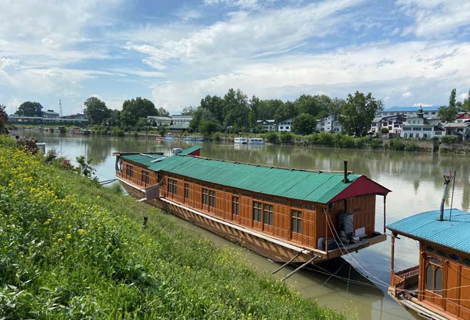 COVID-19: J&K govt announces Rs 3 crore relief package for tourism sector