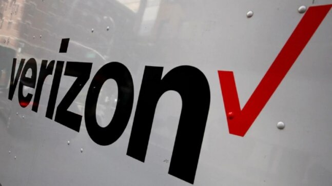 Verizon quits digital ad space, sells Yahoo and AOL to Apollo for half of what it paid for them