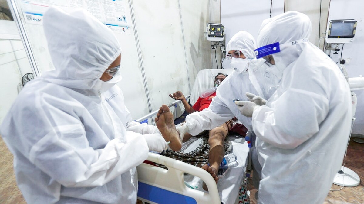 India has been badly hit by coronavirus, leading to exponential rise in total cases and subsequent deaths. Many patients who recovered were also diagnosed with black fungus India has been badly hit by coronavirus, leading to exponential rise in total cases and subsequent deaths. Many patients who recovered were also diagnosed with black fungus