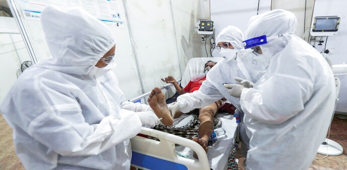 India has been badly hit by coronavirus, leading to exponential rise in total cases and subsequent deaths. Many patients who recovered were also diagnosed with black fungus India has been badly hit by coronavirus, leading to exponential rise in total cases and subsequent deaths. Many patients who recovered were also diagnosed with black fungus