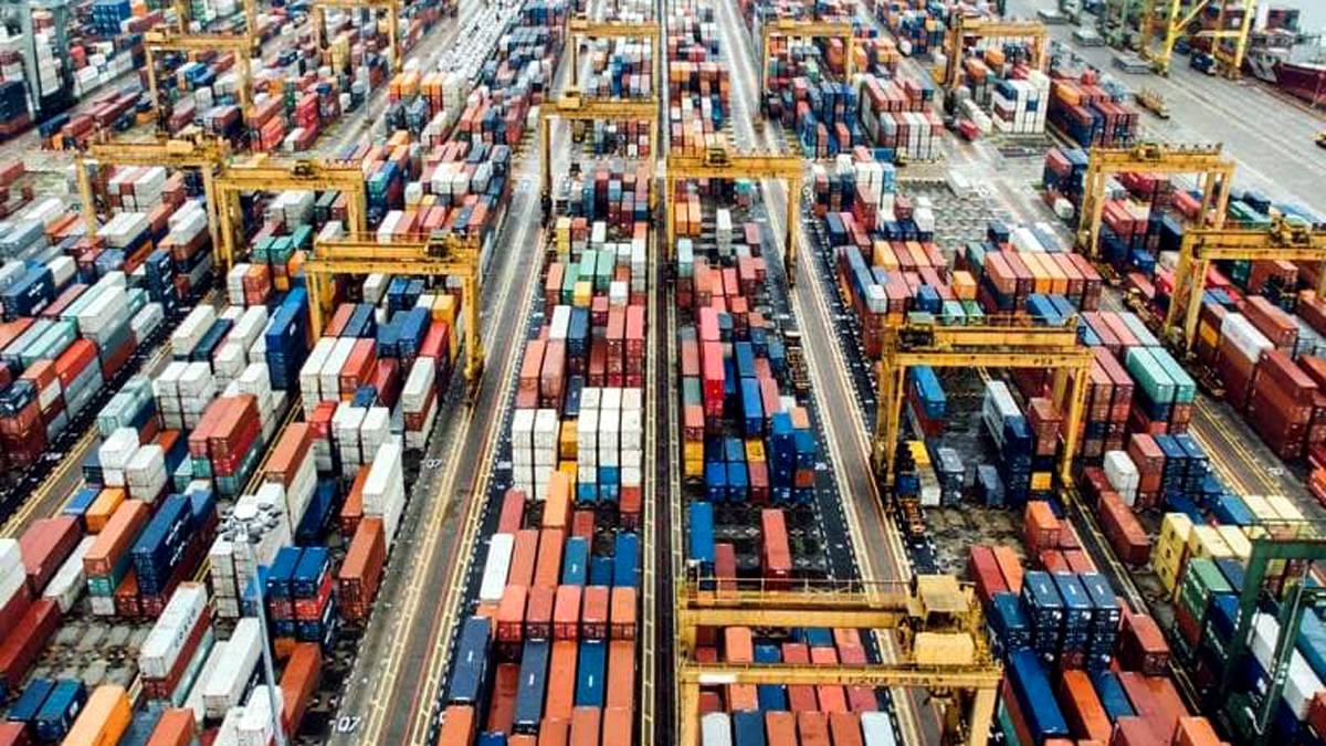India's exports rise to $32.21 billion in May, trade deficit reaches $6.32 billion India's exports rise to $32.21 billion in May, trade deficit reaches $6.32 billion