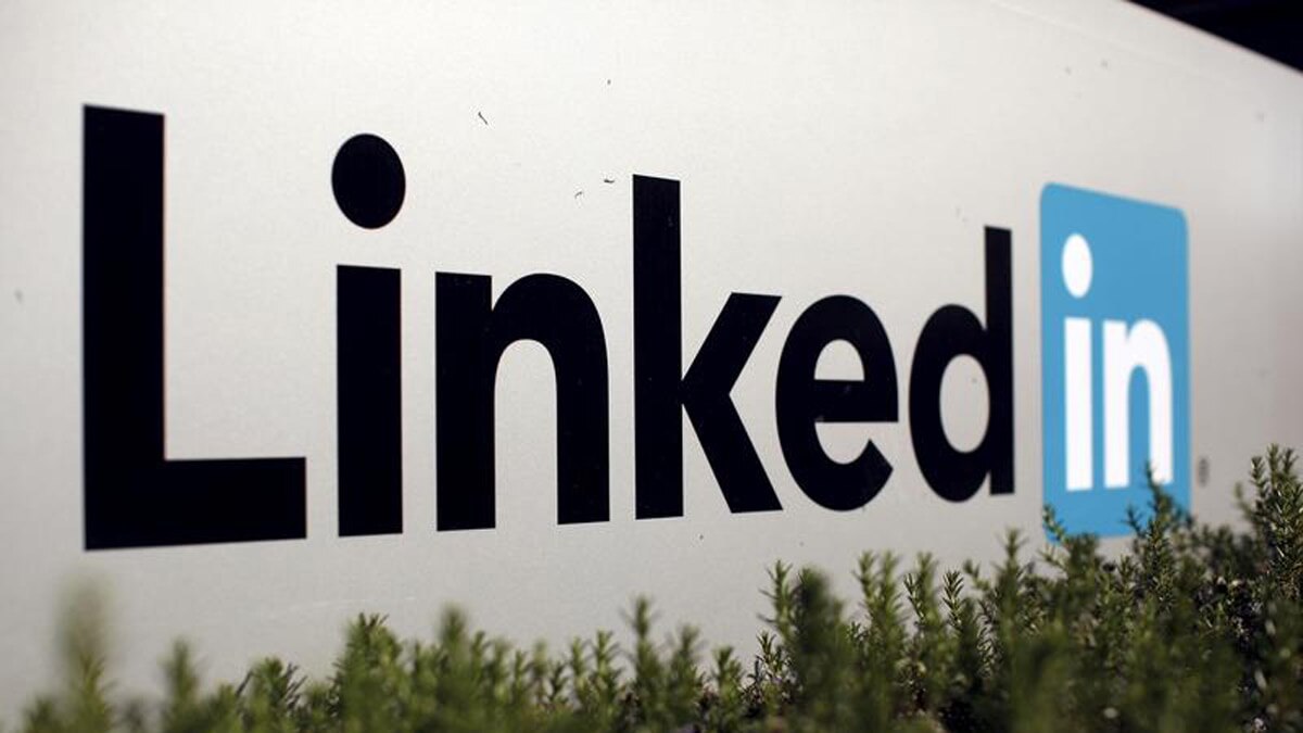 LinkedIn blocks content by users in China LinkedIn blocks content by users in China