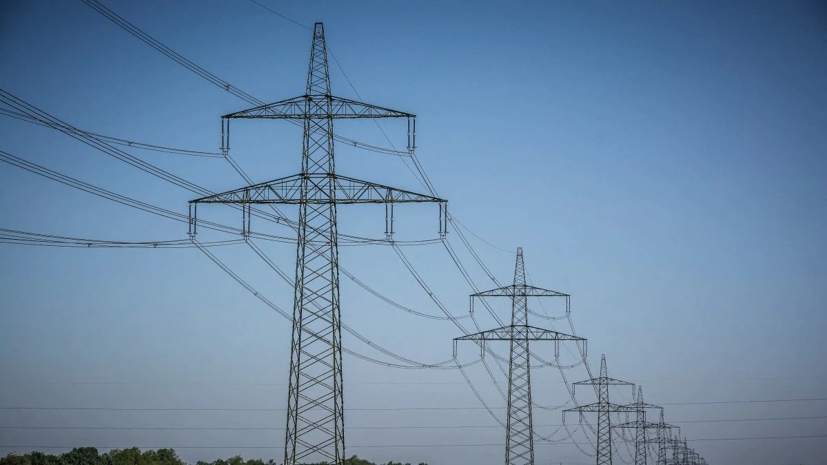 India's electricity use fell 10.4% in May amid second COVID-19 wave India's electricity use fell 10.4% in May amid second COVID-19 wave