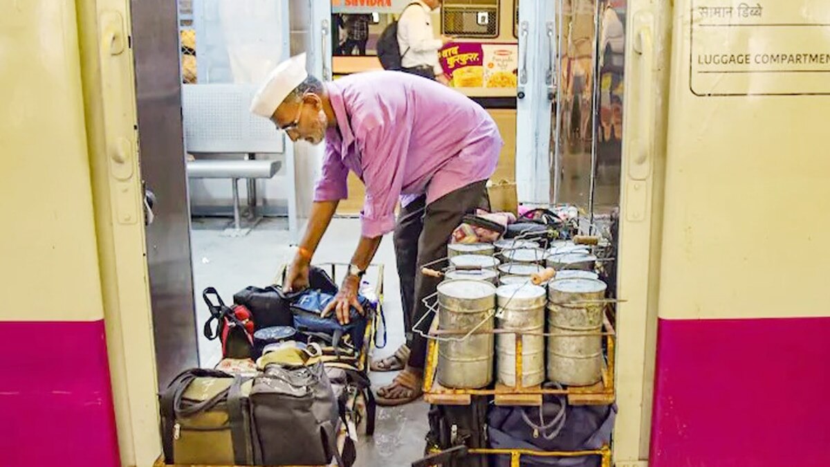 The dabbawalas of Mumbai have a very layered and complex network of tiffin carriers. The dabbawalas of Mumbai have a very layered and complex network of tiffin carriers.