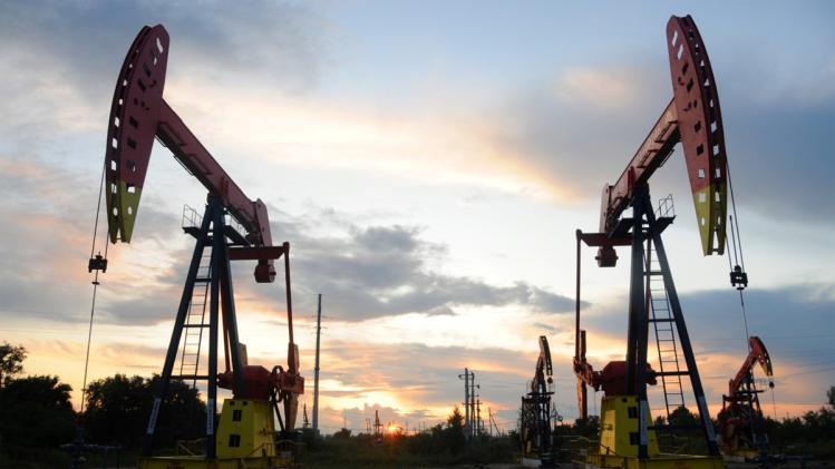 Brent crude futures for September dropped 91 cents, or 1.2%, to $73.85 a barrel by 0158 GMT (Source: Reuters) Brent crude futures for September dropped 91 cents, or 1.2%, to $73.85 a barrel by 0158 GMT (Source: Reuters)