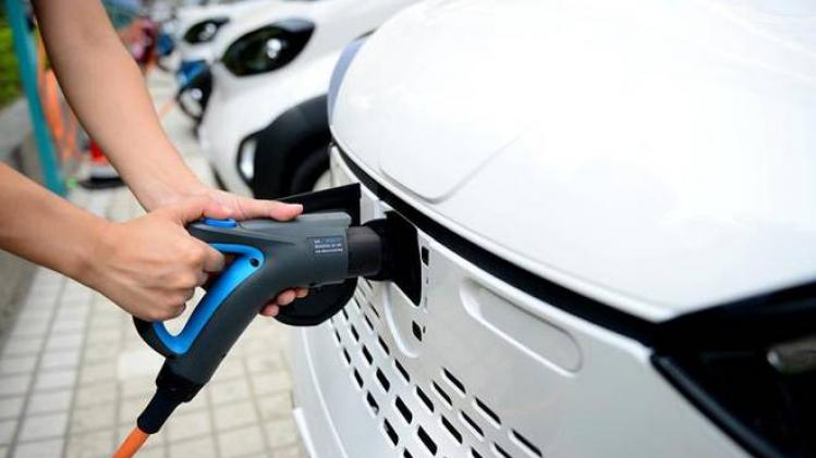 The aim is to install and operate at least 1,700 charging points within five years The aim is to install and operate at least 1,700 charging points within five years