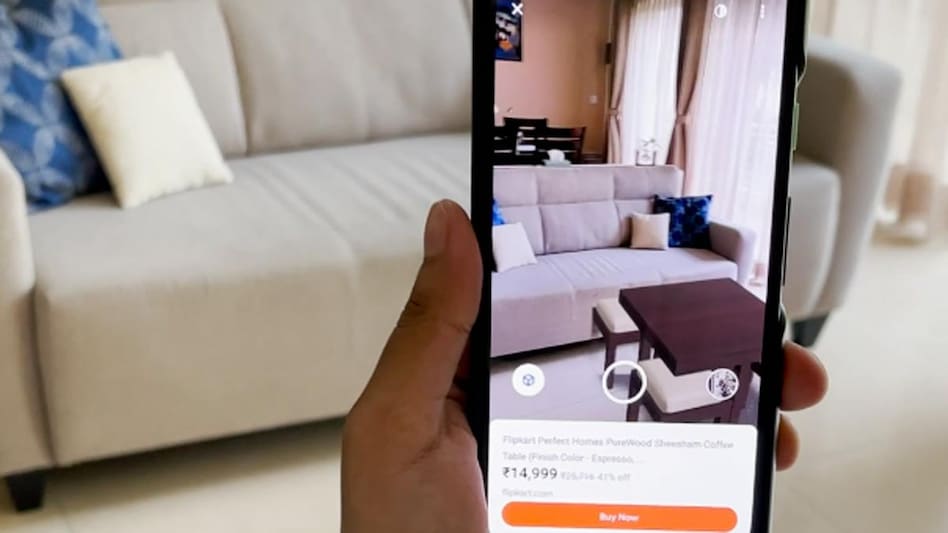 Augmented reality on ecommerce platforms is enabling users to virtually experience the product and experience how it would fit Augmented reality on ecommerce platforms is enabling users to virtually experience the product and experience how it would fit