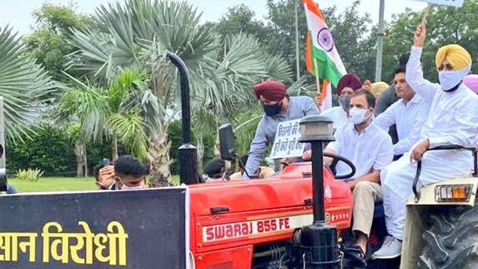 Rahul Gandhi drives a Swaraj 855 FE to parliament Rahul Gandhi drives a Swaraj 855 FE to parliament