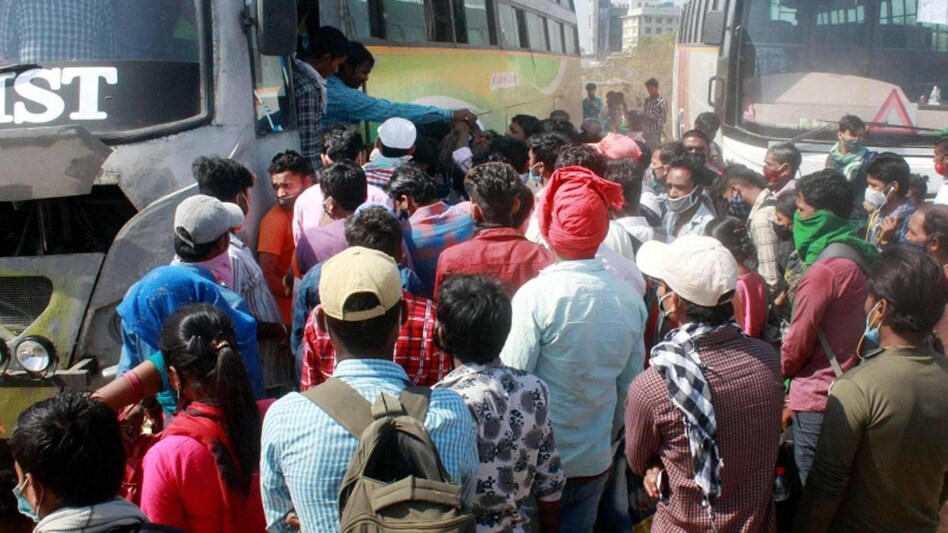 The MP government has suspended passenger bus operations with Maharashtra in light of the surge in COVID-19 cases (Source:PTI) The MP government has suspended passenger bus operations with Maharashtra in light of the surge in COVID-19 cases (Source:PTI)