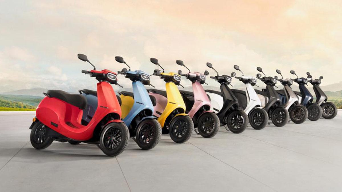 Likely to be launched this month, Ola Electric scooter is expected to be priced between Rs 1.2 lakh to Rs 1.4 lakh (ex-showroom) Likely to be launched this month, Ola Electric scooter is expected to be priced between Rs 1.2 lakh to Rs 1.4 lakh (ex-showroom)