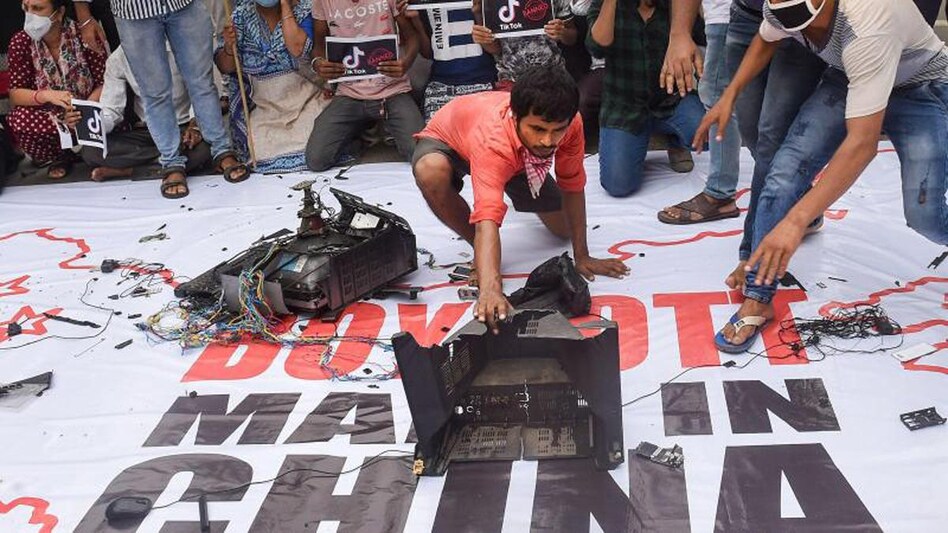 This campaign is an important step towards achieving Prime Minister Narendra Modi's 'Vocal for Local" and 'Aatmanirbhar Bharat.' This campaign is an important step towards achieving Prime Minister Narendra Modi's 'Vocal for Local" and 'Aatmanirbhar Bharat.'