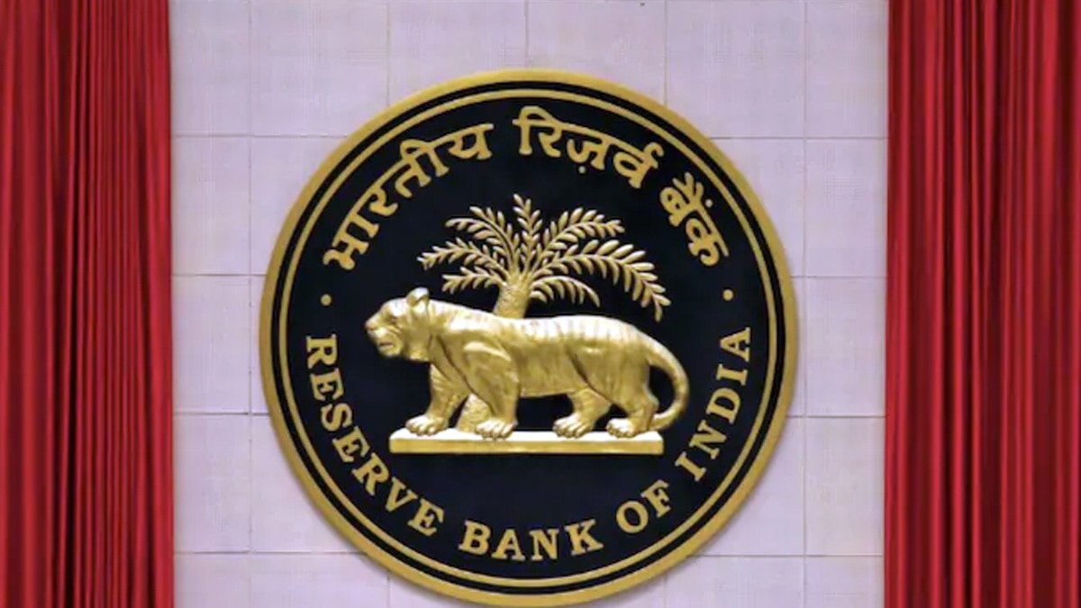 Last month, the RBI had slashed its GDP growth projection for FY22 to 9.5% from the earlier forecast of 10.5%. Last month, the RBI had slashed its GDP growth projection for FY22 to 9.5% from the earlier forecast of 10.5%.