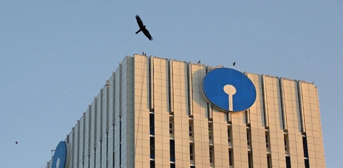 In its recent tweet, SBI has warned its users against phishing attacks by SMS In its recent tweet, SBI has warned its users against phishing attacks by SMS