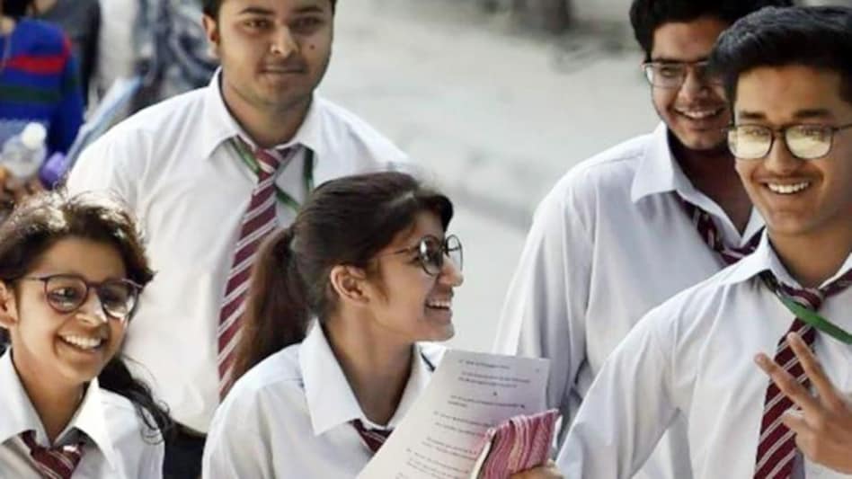 UGC had directed universities and colleges to ensure that admissions to first-year courses for academic year 2021-22 are finalised no later than September 30, 2021. UGC had directed universities and colleges to ensure that admissions to first-year courses for academic year 2021-22 are finalised no later than September 30, 2021.